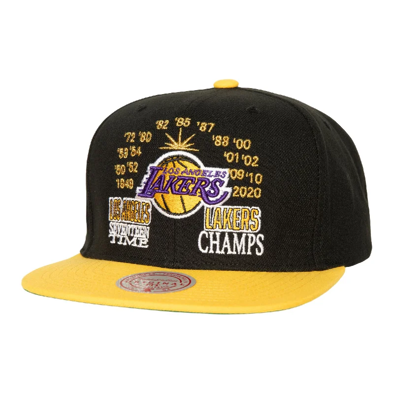 baseball hat one -  Los Angeles Lakers Champ Is Here Snapback