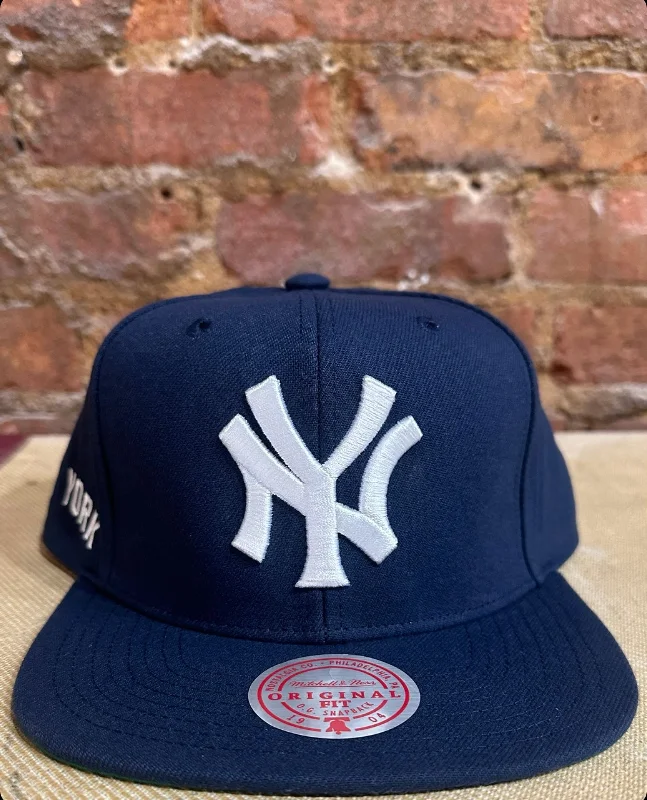 baseball hat swing -  New York Yankees Snapback Hat - Mitchell & Ness