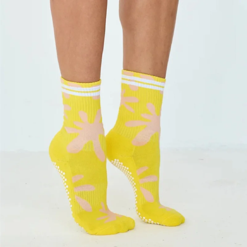 sock types thermal -  Awesome Abstract Grip Socks (Barre/Pilates)