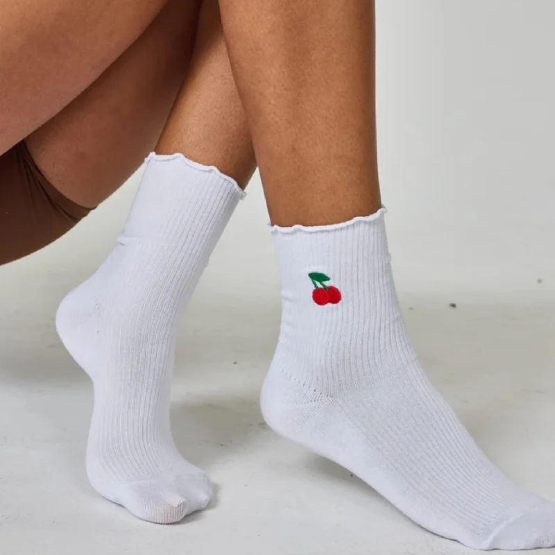 sock care hiking -  The Cherry Ruffle Crew Sock (No Grip)