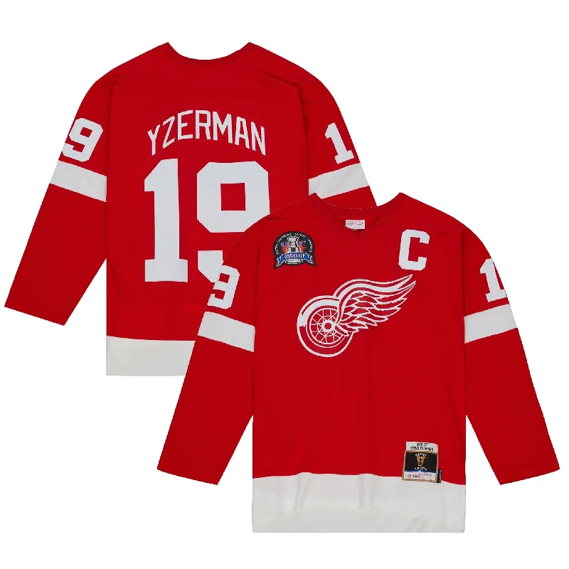 sock selection thermal -  Mitchell & Ness Vintage Senior Jersey - Detroit Red Wings Steve Yzerman