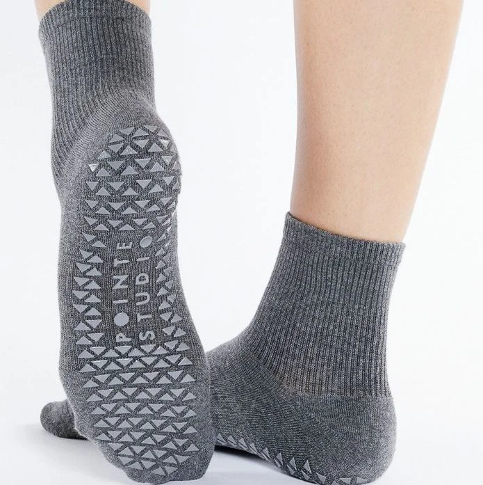 sock guarantee thermal -  Union Ankle Grip Socks - (Barre / Pilates)