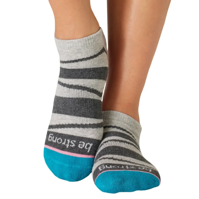 sock refunds hiking -  Be Strong - Sundance Moody Grip Socks (Barre/Pilates)