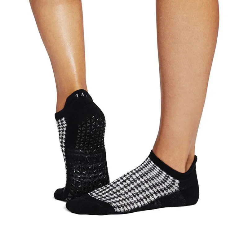 sock features thermal -  Savvy Grip Socks - Houndstooth (Barre/Pilates)