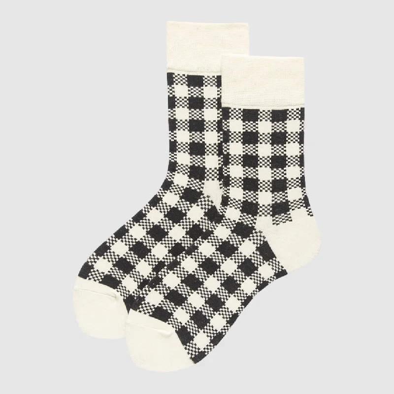 sock returns thermal -  Women's Black & White Plaid Crew Socks