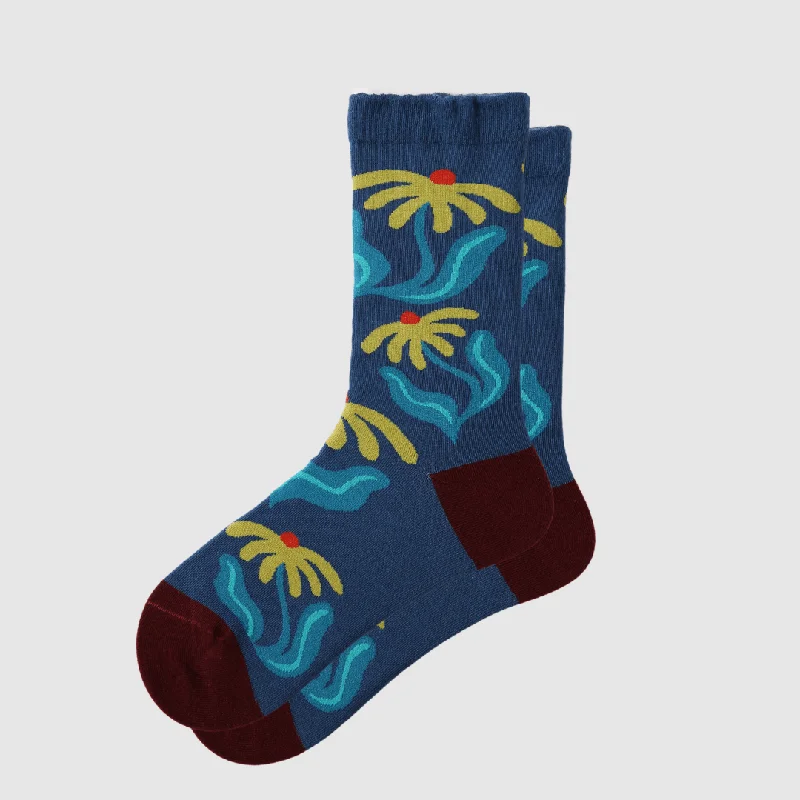 sock patterns hiking -  Women's Blue Daisy Crew Socks